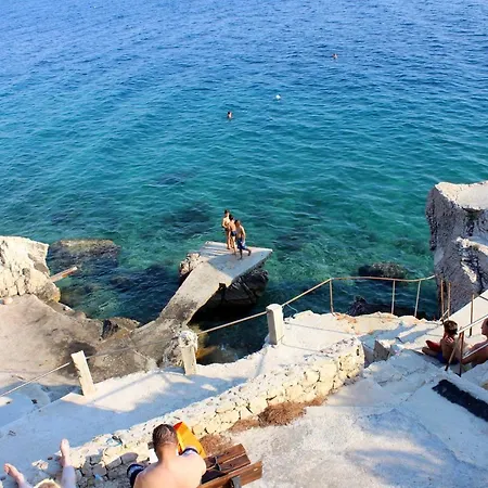 Apartments With A Parking Space Marusici, Omis - 962 Apartment Mimice