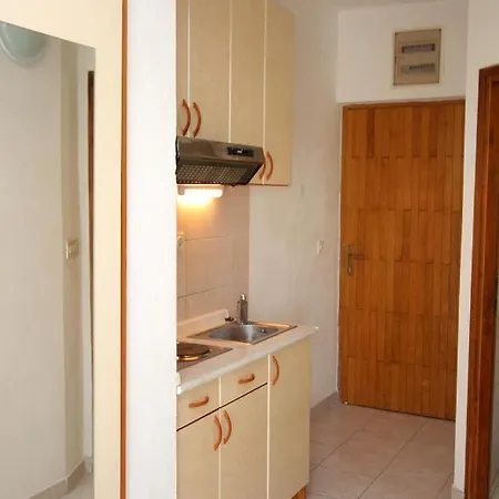 Apartment Apartments With A Parking Space Marusici, Omis - 962 Mimice